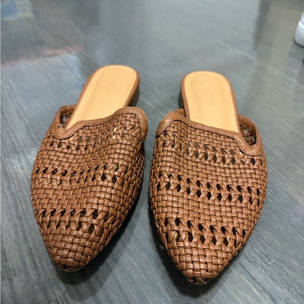 Universal Thread Brown Woven Mules